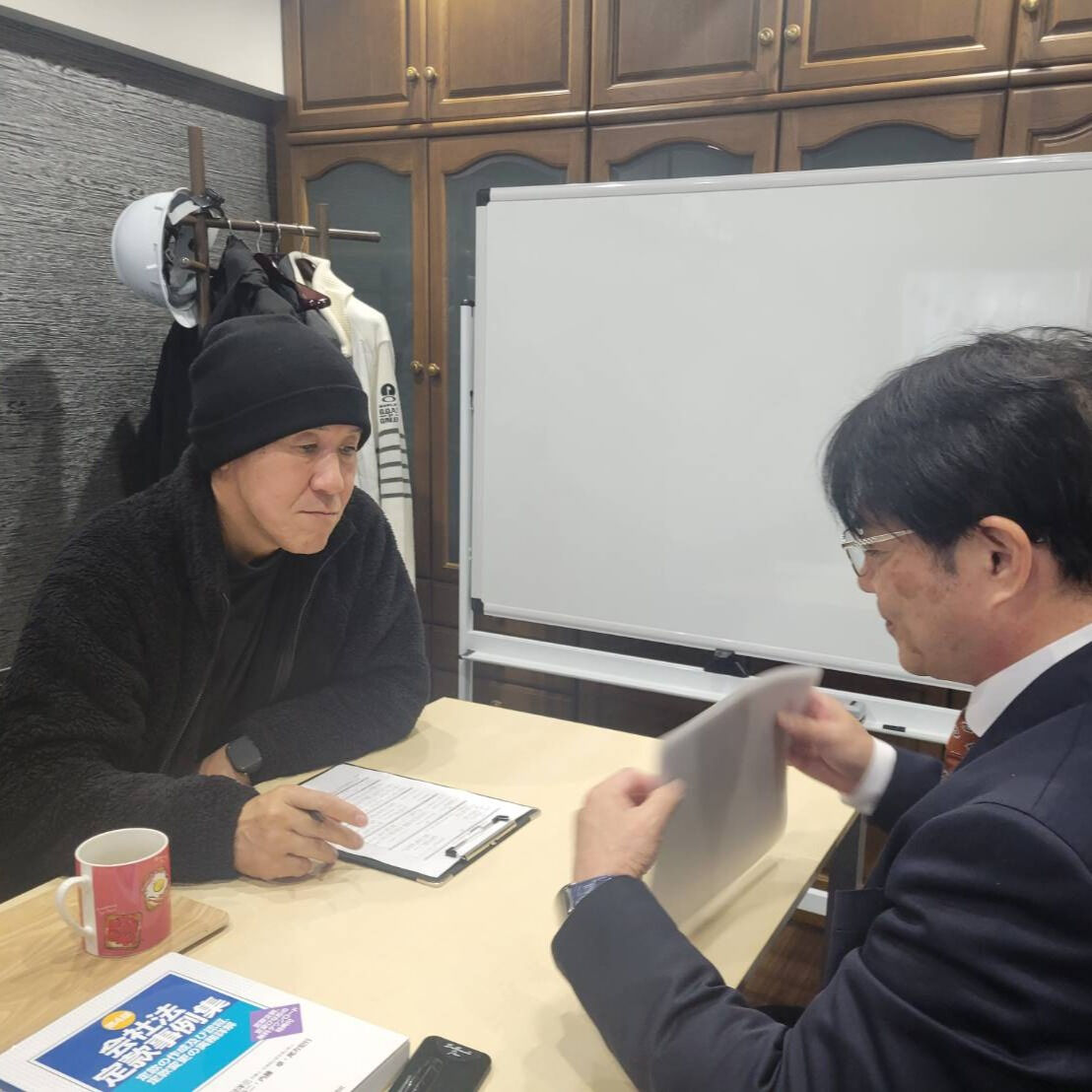 先日、ユーチューバーの塚G～動画製作所さんが、私たちのオフィ