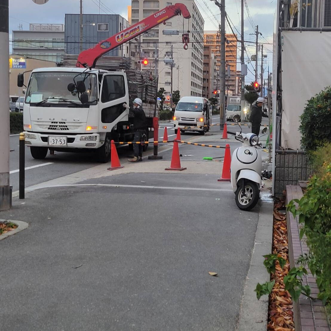 年末年始はお役所が休みのため、新規許可取得や更新手続きが難し