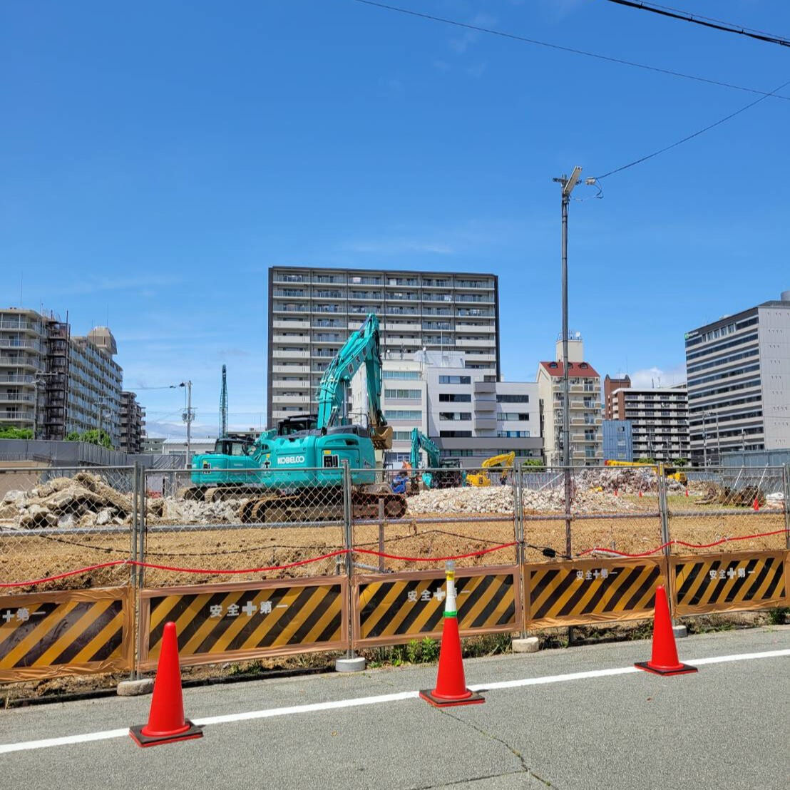 解体現場が動き出すとき、私たちの専門知識が光ります✨ 依頼が